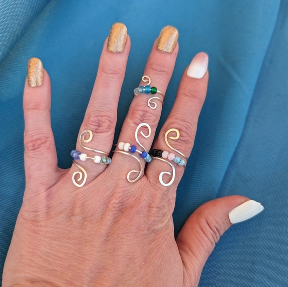 HANDMADE Anxiety Worry ring 360 glass beads fidget adjustable swirl meditation - Picture 3 of 9